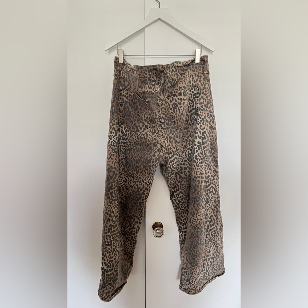 Gap High Rise Wide Leg Leopard Jeans
